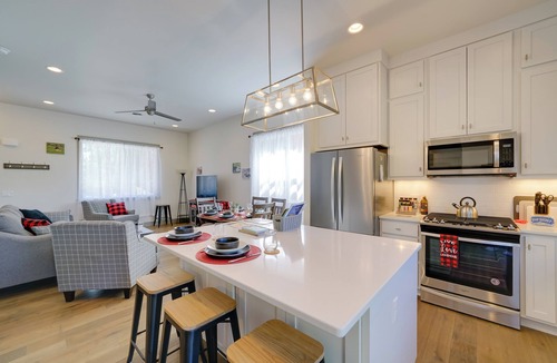 Four Corners House | Bozeman Home w/Deck: Walk to Fishing, Hot Springs