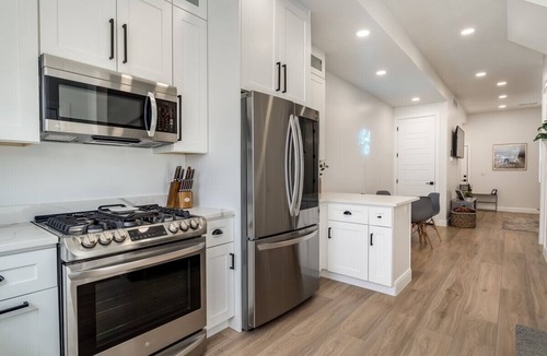 Wolf Creek House | Brand New Townhome in the heart of Eden! Free Wifi, Free Parking