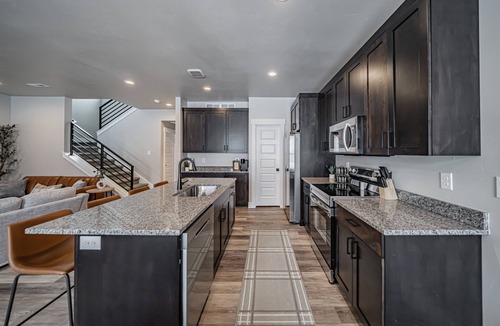 Ammon House | Brand New Townhome sleeps 12.
