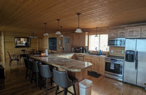 Dingle House | Breathtaking Bear Lake Sunset Views