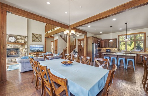 Cle Elum House | Built for Time Together! Suncadia At It's Best | Greenside Spa + GameRm