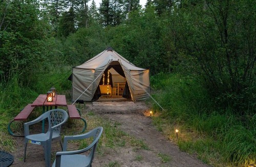 Swan Valley RV Rental | Bunk Tent at Camp Little Lemhi