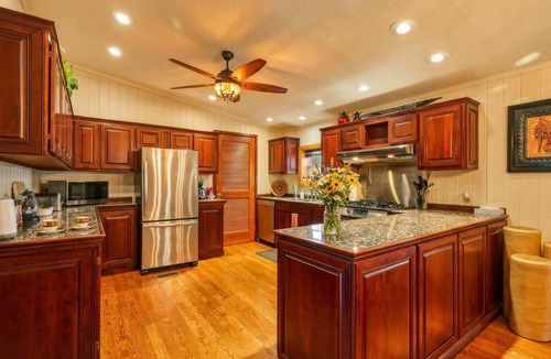 Banner House | Bunkhouse — Ranch Estate, Private Pond, Story WY