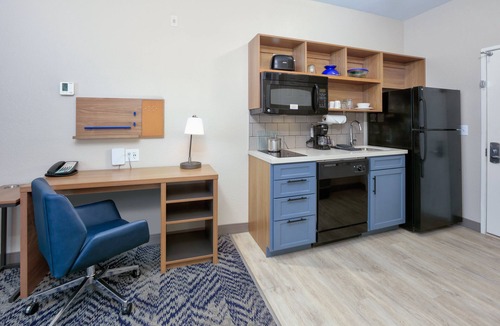 Idaho Falls Hotel | Candlewood Suites Idaho Falls by IHG