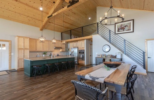 Star Valley Ranch House | Canyon Pines Retreat on Golf Course - Hot Tub