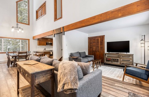Kalispell House | Central Family-Friendly Home In The Trees w/Views