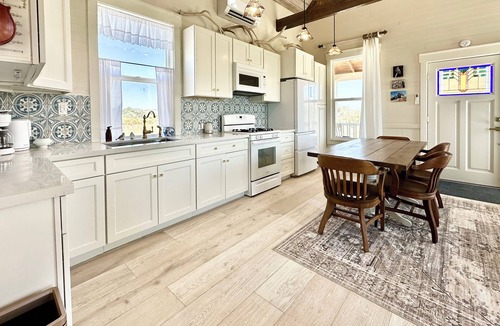Humboldt County Cottage | Charming 2-bedroom Converted Schoolhouse with AC in Paradise Valley