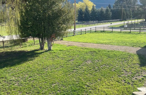 Columbia Falls Apartment | Charming 2-bedroom cottage apartment only 20 minutes from Glacier Park