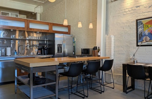Rio Grande Apartment | Charming 2-bedroom open loft apartment in downtown central Salt Lake City.