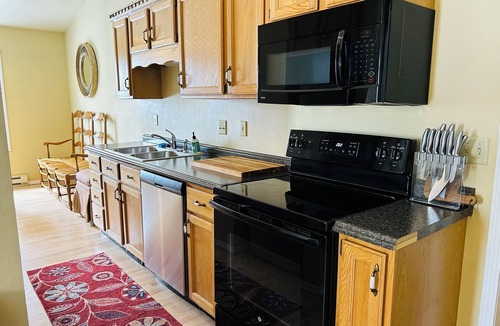 Game Creek House | Charming 2 Bedroom 2 Bath Guest House in Jackson Hole