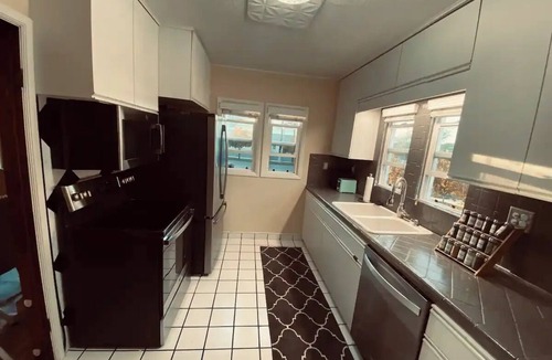 Bountiful House | Charming 2-bedroom cottage in Bountiful with WiFi and AC