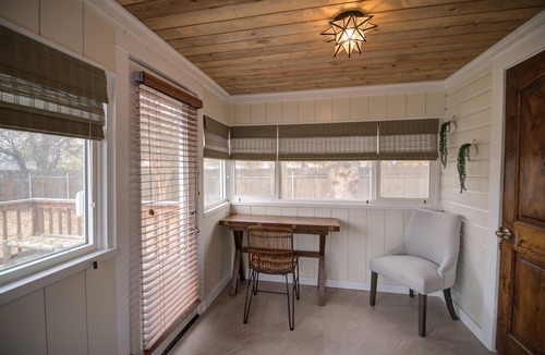 Meridian House | Charming 2-bedroom Cottage in Oldtown Meridian
