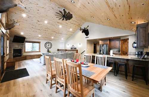 Island Park Cabin | Charming Cabin w/Hot Tub, 19 Miles to Yellowstone