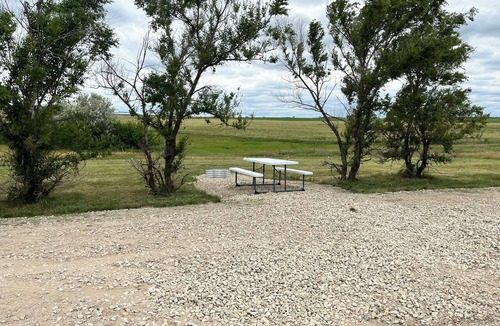 Dickinson RV Rental | Charming campground in outside of Dickinson perfect for your outdoor getaway!