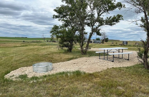 Dickinson RV Rental | Charming campground in outside of Dickinson perfect for your outdoor getaway!