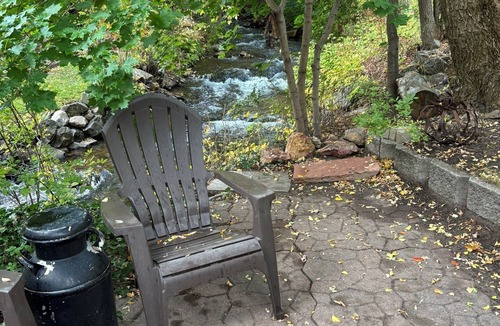 Snowbird Cottage | Charming Creekside Mountain Cottage