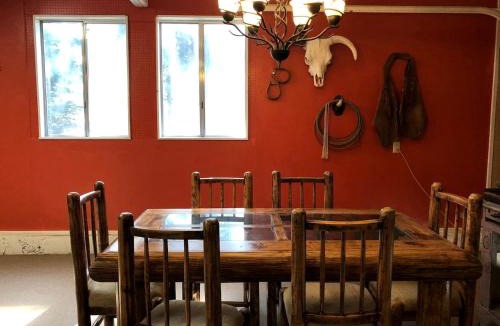 Palisades House | Charming Swan Valley Cottage with Clubhouse Access Near Palisades Lake, Idaho