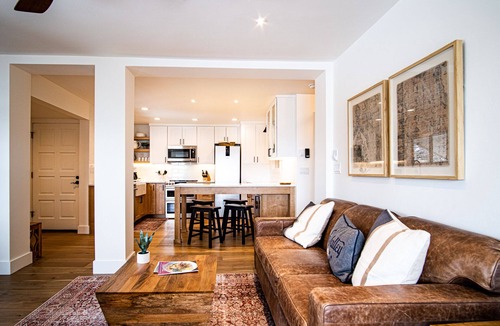 Elkhorn Village Condo | Classy, contemporary, cozy, Sun Valley condo with Resort Amenities