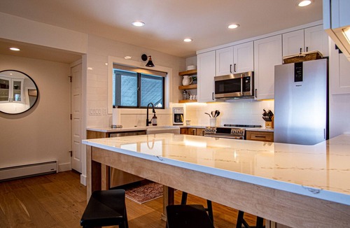 Elkhorn Village Condo | Classy, contemporary, cozy, Sun Valley condo with Resort Amenities