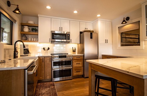 Elkhorn Village Condo | Classy, contemporary, cozy, Sun Valley condo with Resort Amenities