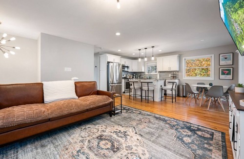 Swiftcurrent House | Close to SPAC, Saratoga Race Track & Downtown