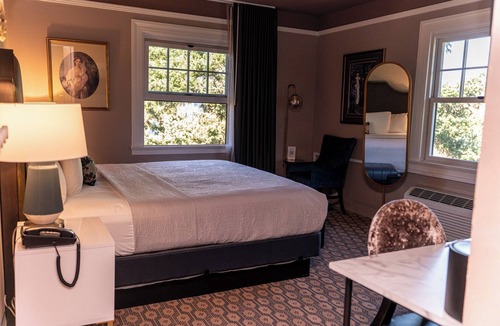 Hood River Hotel | Columbia Gorge Hotel and Spa