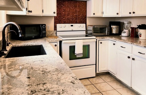 Pocatello House | Come to the the Horizon- where heaven meets earth