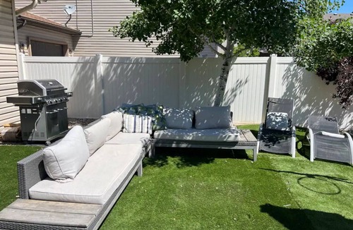 North Salt Lake House | Comfy 6 bed with hot tub near downtown SLC