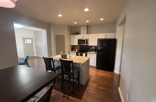 Meridian House | Contemporary Townhome close to shopping and dining.