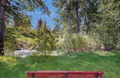 Elkhorn Apartment | Convenient Studio, Walking Distance to Sun Valley Lake - Shopping, Skiing Nearby