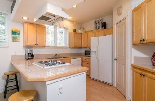 Ketchum Condo | Corner Condo with Mountain Views