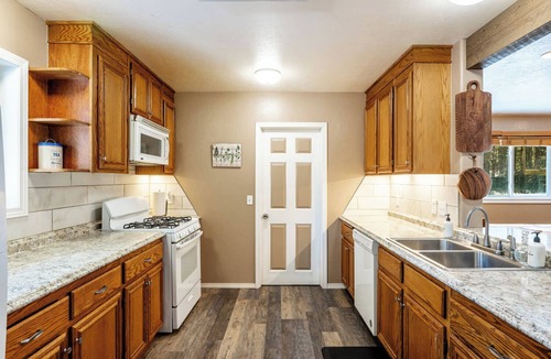 Saddlestring House | Cottage Grove Mountain Vista