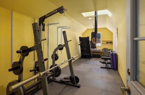 Cle Elum Apartment | Cozy 1-bedroom apartment with fitness room, WiFi in beautiful Cle Elum