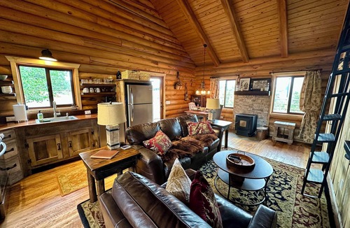 Stevensville Cabin | Cozy 1 bedroom cabin on the Bitterroot River, perfect for the Flyfishing angler