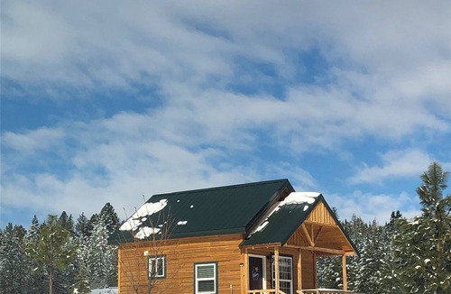 Ahsahka Cabin | Cozy 2-bedroom cabin in peaceful Lenore with AC