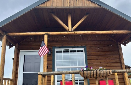 Ahsahka Cabin | Cozy 2-bedroom cabin in peaceful Lenore with AC