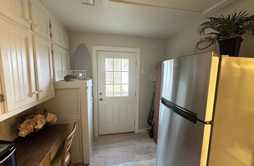 Canyon County Cottage | Cozy 2-bedroom cottage in charming Middleton with AC