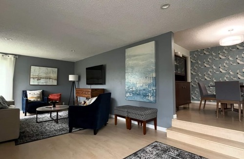 Mount Baker House | Cozy and comfortable 3-bedroom in-city retreat! Close to downtown and stadium!