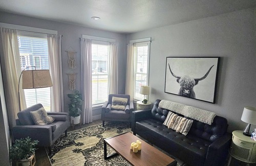Billings Apartment | Cozy Duplex nestled in a nice community on the edge of Billing.
