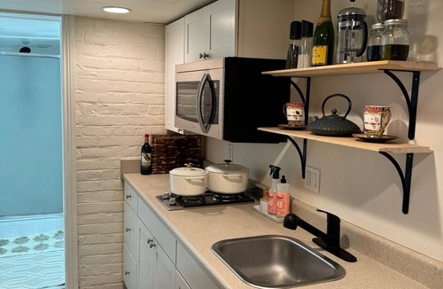 Lower Avenues Apartment | Cozy Historic Avenues Studio Luxurious Sheets 2 min Downtown, 20 min to Resorts.