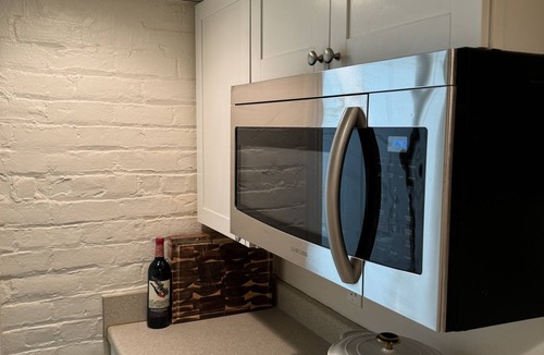 Lower Avenues Apartment | Cozy Historic Avenues Studio Luxurious Sheets 2 min Downtown, 20 min to Resorts.