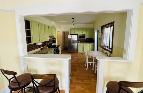 Gardiner House | Cozy house, park views, walk to grocery, coffee, 2-bedroom, WiFi, Gardiner, MT