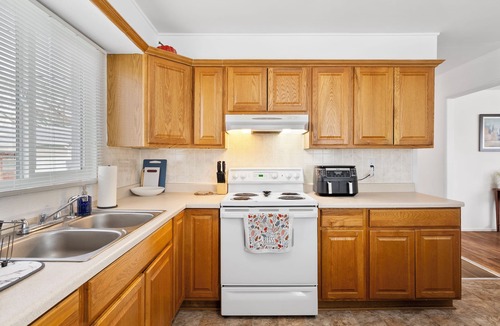 Glendale House | Cozy SLC Haven Near Downtown