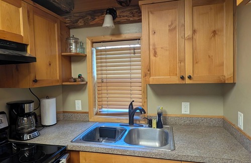 St. Anthony Cabin | Cozy, Trailer friendly Cabin in St Anthony ID