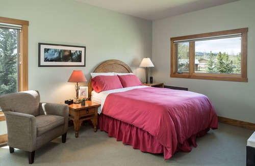 South Park House | Cozy Upscale Guesthouse/Discounted extended stays