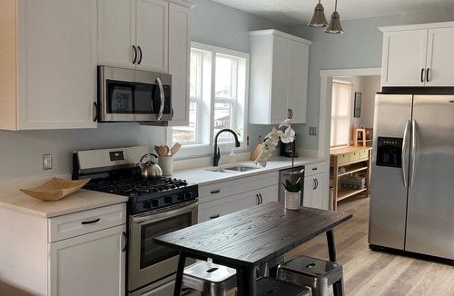Central City House | Cozy, Urban Retreat close to Downtown, Great Food and Outdoor Activities