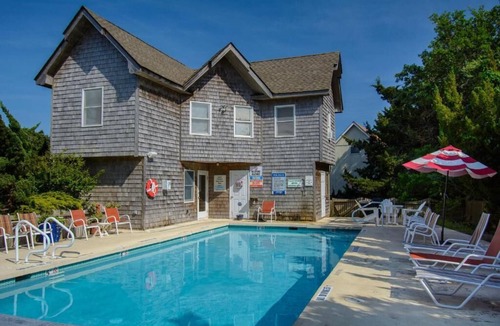 Ocracoke Villa | CV8B: Studio with Balcony