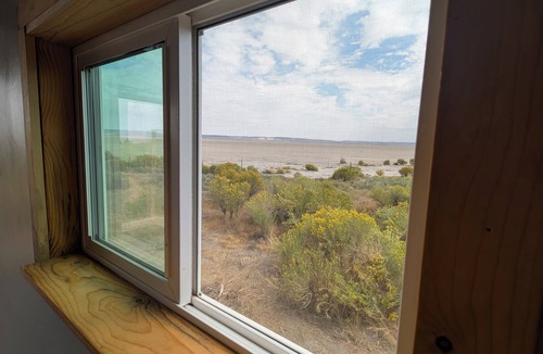 Princeton Cabin | Dark Sky High Desert Cabin · Alvord Desert Playa Access