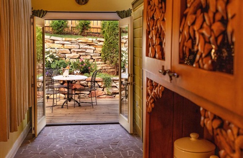 Downtown Park City House | Designer's Home WALK TO MAIN ST. and SKI RUN, HotTub, Fireplace, A/C, Large Deck