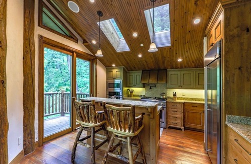 Warm Springs House | Diamond Creek: Luxury retreat at Warm Springs